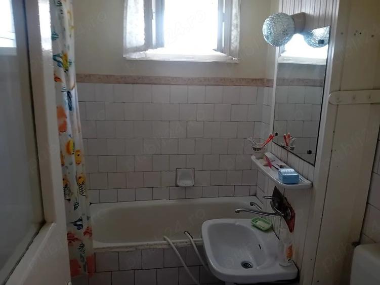 Apartament cu 2 camere decomandat în Dărmănești