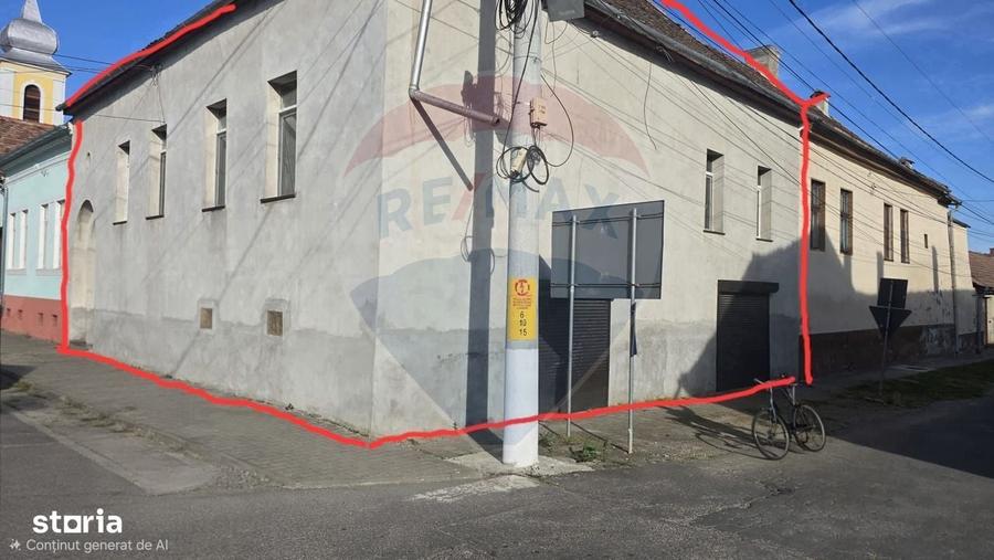 Casă cu 4 camere în Central