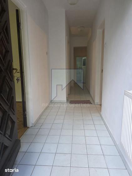 Casă cu 6 camere cu Teren 449 Mp în Cișmigiu