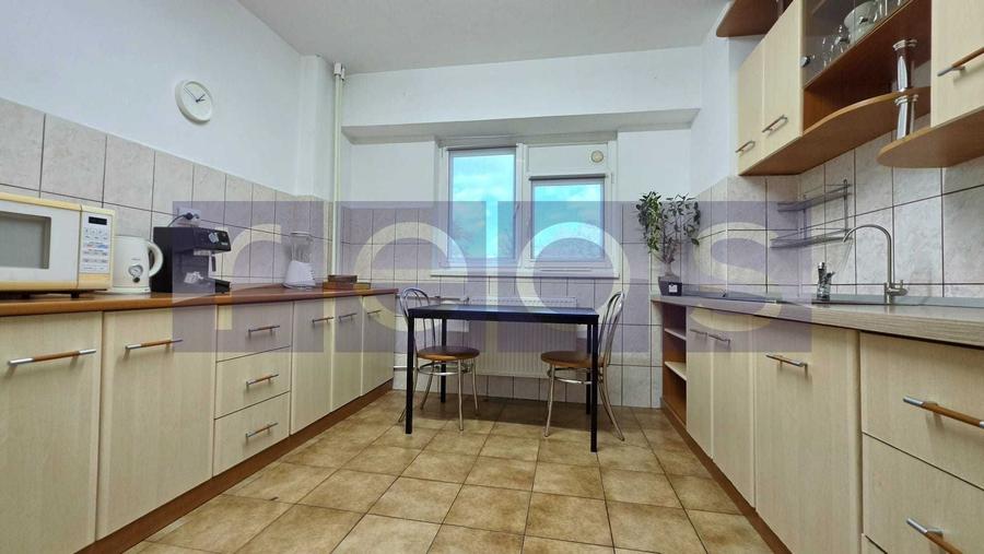 Apartament cu 4 camere decomandat, mobilat în Universitate