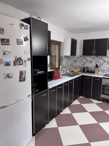 Casă cu 4 camere în Oreavul