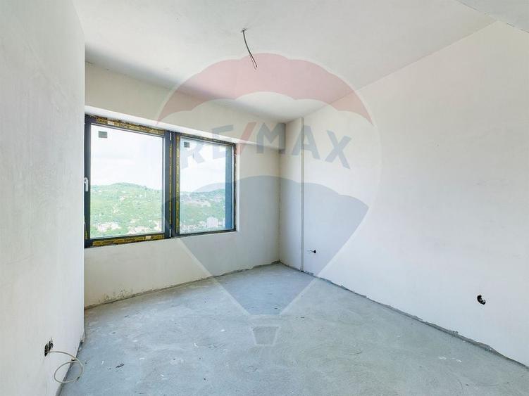 Apartament cu 3 camere semidecomandat în Mănăștur