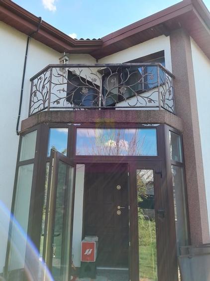 Casă cu 5 camere cu Teren 958 Mp în Central