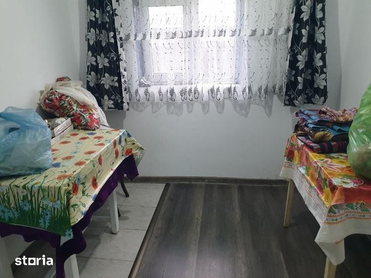 Casă cu 3 camere cu Teren 907 Mp în Popricani