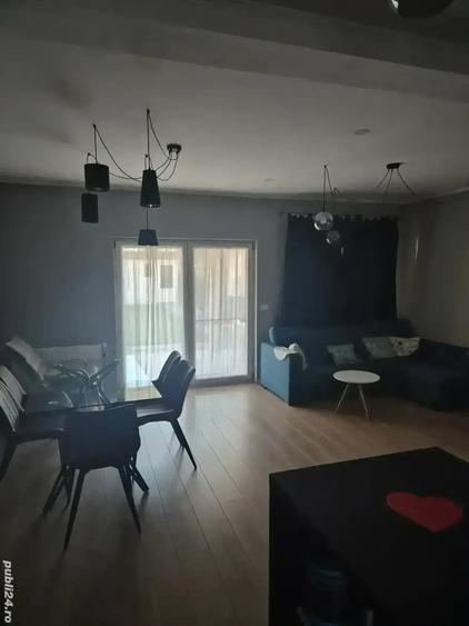 Casă cu 4 camere cu Teren 325 Mp în Dumbrăvița