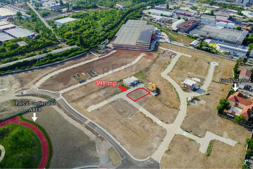 Teren de vanzare pe colt, cu deschidere dubla - 40 m front stradal - 6