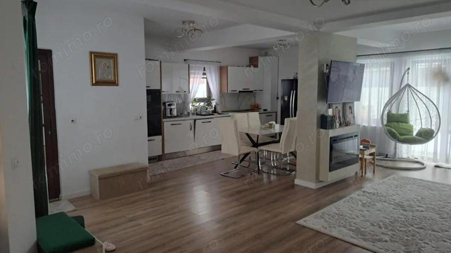 Casa duplex moderna, compartimentare eficienta - 11