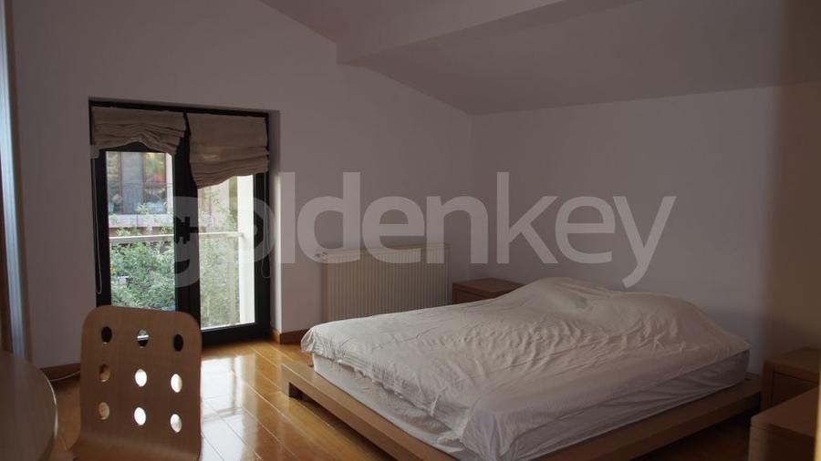 Vila moderna, garaj si vecinatati linistite - 9