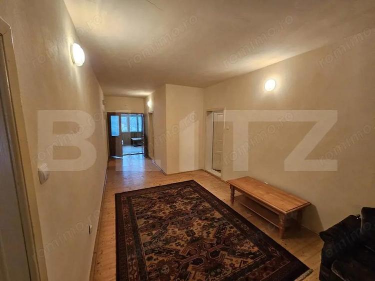 Casa la munte in Scari?oara 286 mp, teren 2.699 mp - 3