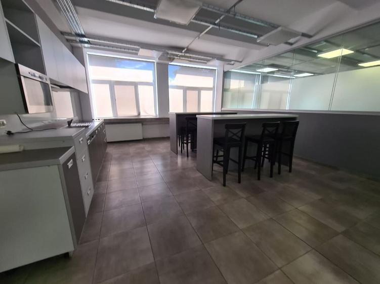 Cladire de birouri 3000 mp - 12