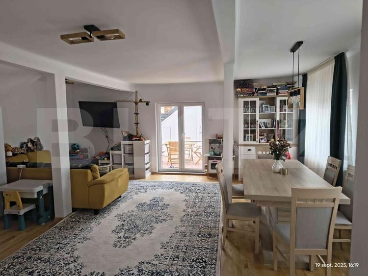 Apartament tip vilă, renovat complet, cu terasă și parcare – Baciu Regal - 1