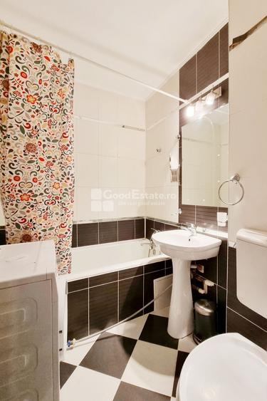 Gara de Nord, Piata Garii de Nord nr.2, Calea Grivitei Sector 1 - 5