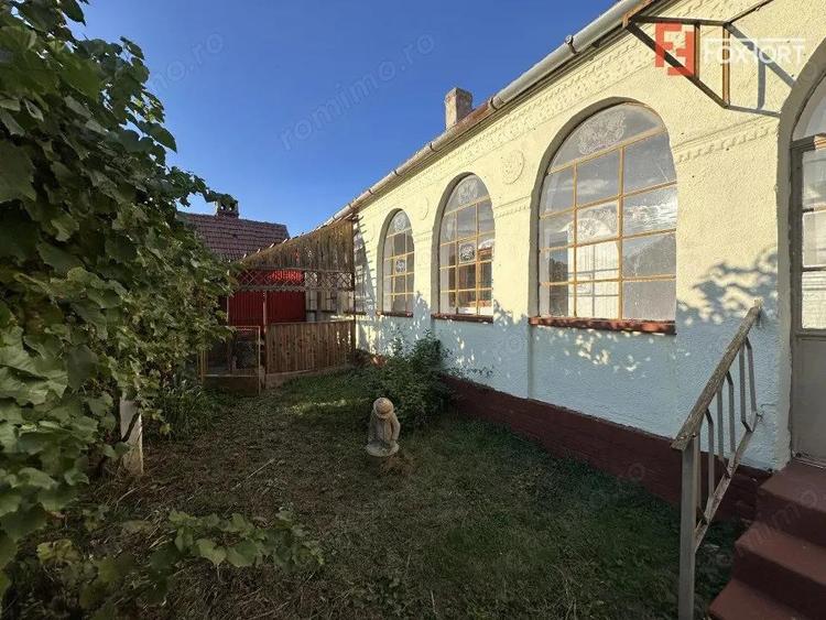 Casa individuala cu 3 camere si teren de 1577 mp, Bucovat central - 6