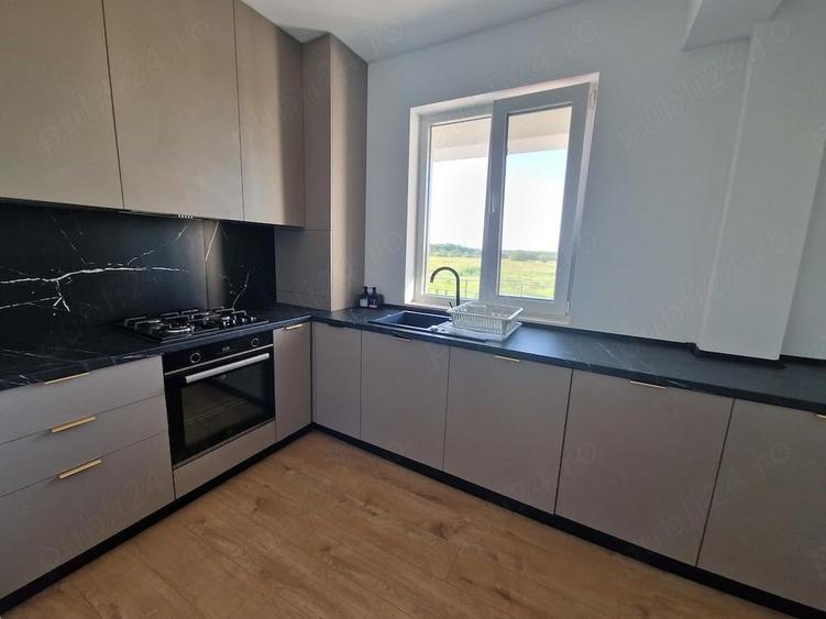 Particular inchiriez ap 2 camere in ansamblul City Nord Tunari - 1