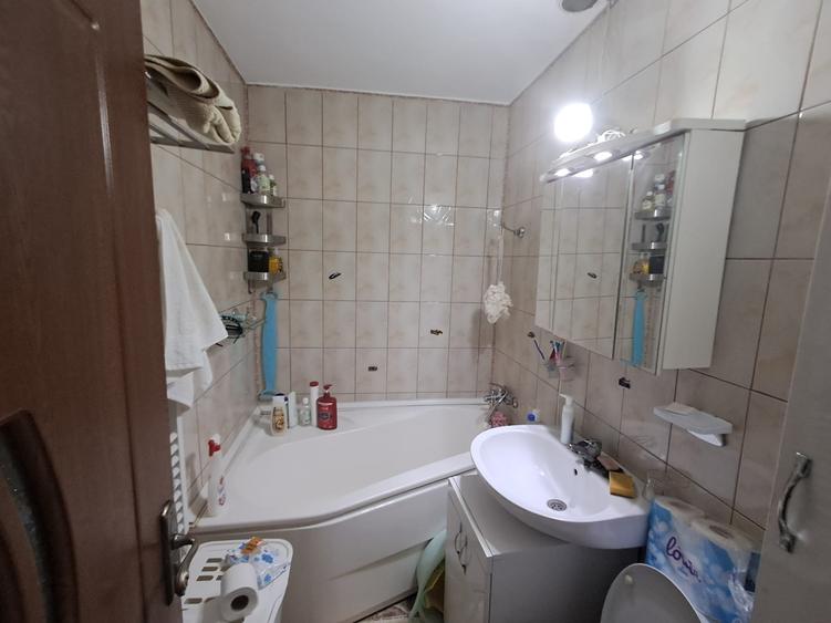 Apartament 3 camere Zona Jandarmerie - Strada Plevnei - etaj 3/3  - 65 mp - 16