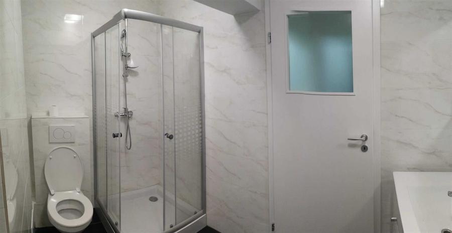 Apartament 3 camere decomandat etaj 1 zona Centrala - 8