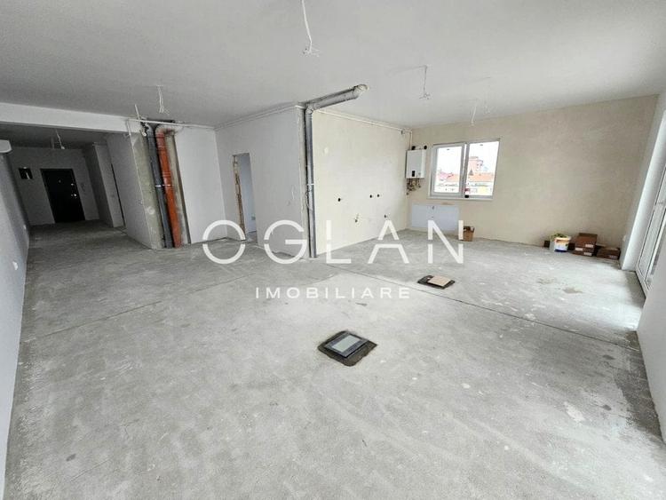 Penthouse 4 cam, terasa 78 mp, D-na Stanca, COMISION 0% - 2