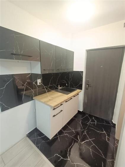 Vanzare camera de camin renovata complet baie proprie - 3