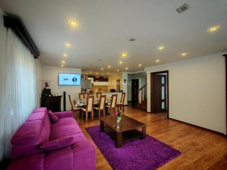 Busteni Kalinderu Vila 5 dormitoare supr 250mp