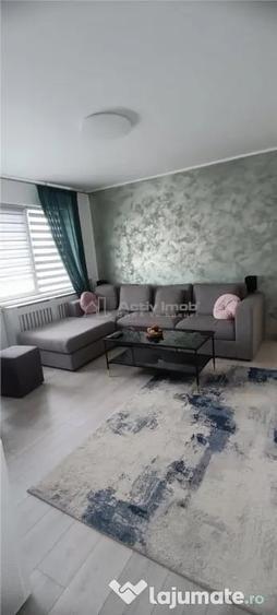 Apartament cu 3 camere semidecomandat în 1 Mai