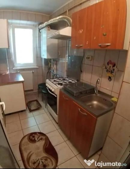 Inchiriez apartament 2 camere - 4