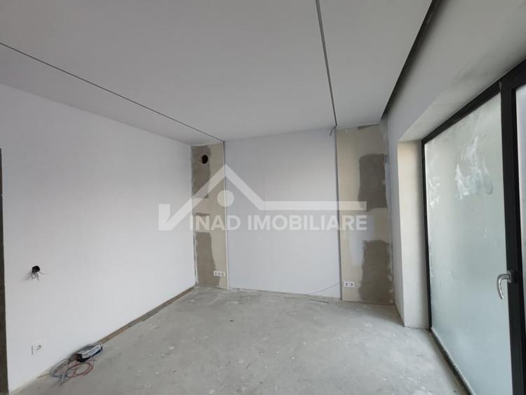 Duplex de vanzare 120mp utili, teren 375mp, curte pavata, semifinisat. - 9