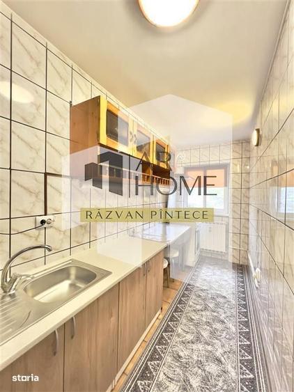 Garsoniera decomandata, recent renovata, zona Marasesti 9 Mai Ploiesti - 6