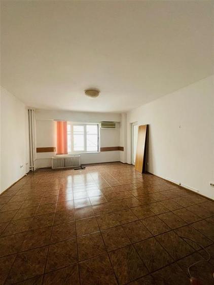 INCHIRERE APARTAMENT 3 CAMERE ZONA MALL VITAN  OCTAVIAN GOGA  SECTOR 3 - 2