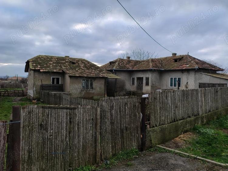 Casa Batraneasca in Comuna Stejaru, Tulcea. 2500mp, 5 camere, Urgent - 7