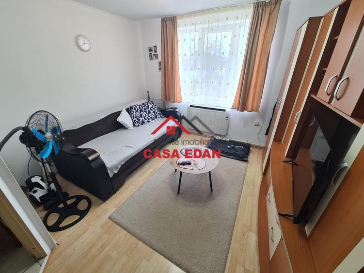 Garsoniera in Campina et 1--28.000e - 3