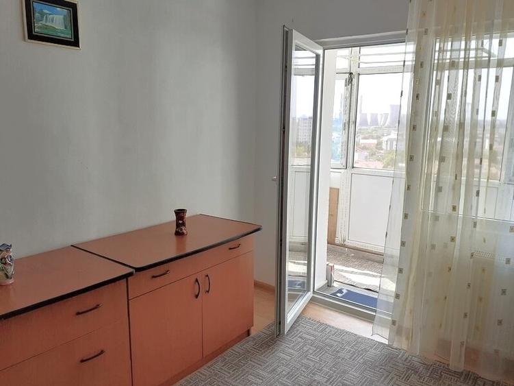 Titan, Trapezului, ac, tv, bloc mixt - 1