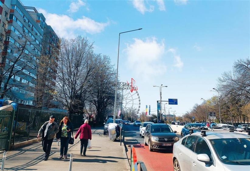 Apartament decomandat la et.2/10, vedere panoramica pe parcul TEI - 23