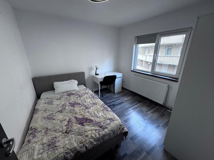 Apartament cu 4 camere in complexul studentesc - 5