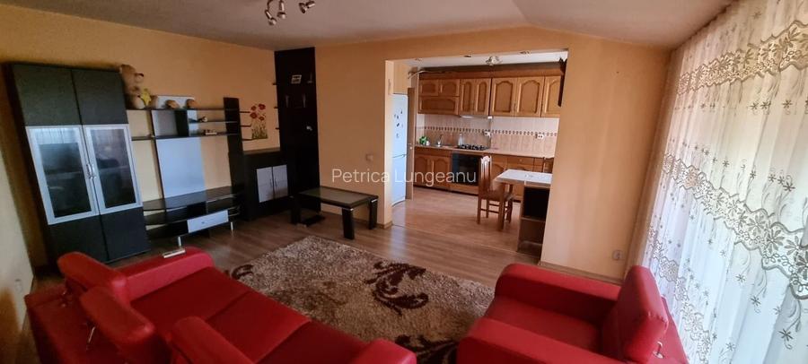 Vand apartament 3 camere micro 20.