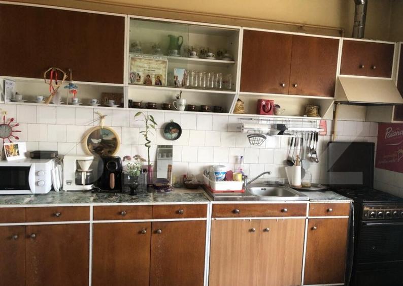 Apartament in asociatie cu gradina, garaj, zona Unirii - 1