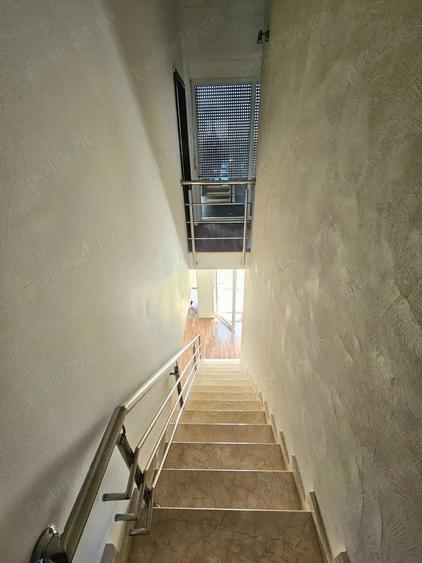 Otopeni - Str. Ferme F, in bloc 2009, penthouse 156 mp. etaj 2 - 12