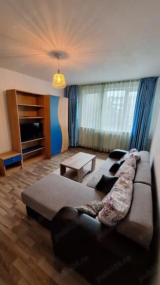 Apartament cu 2 camere decomandat în Calea București