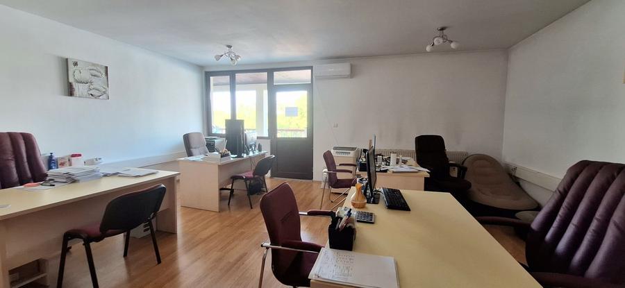 Imobil in zona Bucovina -pretabil sediu firma/clinica/etc - 7