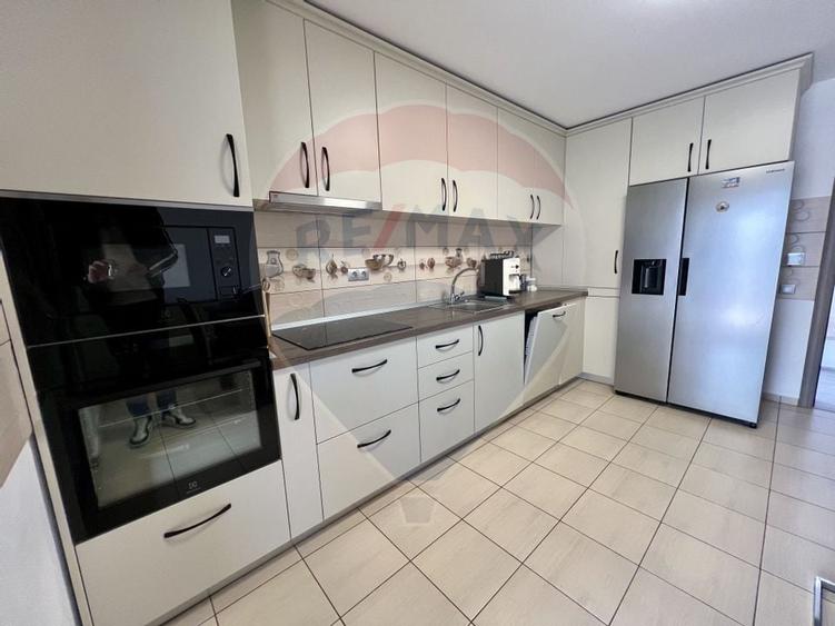 Casă  de vanzare - 3