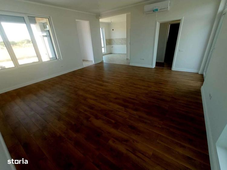 CASE INDIVIDUALE FORTULUI, TOATE UTILITATILE, PARCARE, COMISION 0% - 13