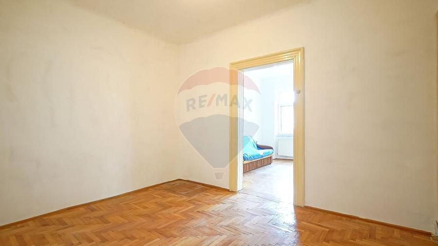 Casa de renovat de vanzare, Str. Dealu Cetatii, Comision 0% - 8