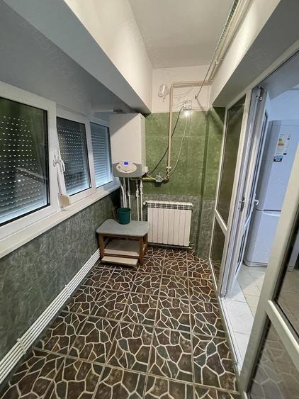 ocazie rara garsoniera cat un apartament + boxa generoasa, tulcea - 1