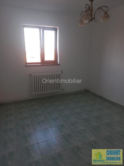 Cet, garsoniera de vanzare, etaj 2, Constanta