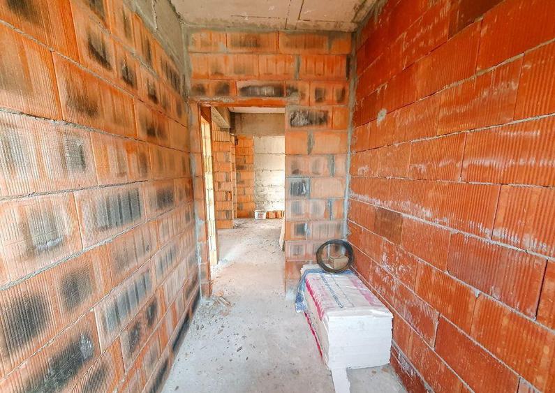 STUDIO | Direct Dezvoltator | La Cheie ID-X003 - 1