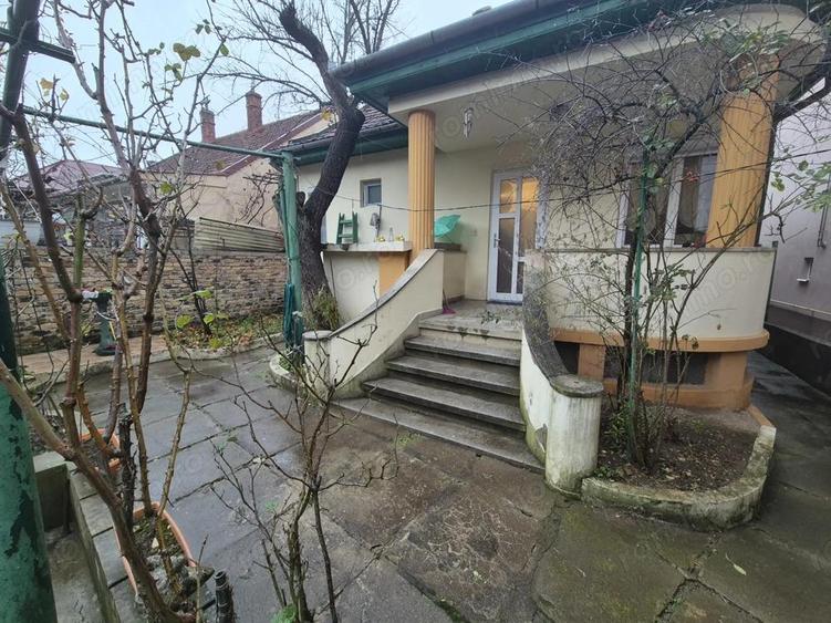 Vand casa 3 camere Moroasa - 8