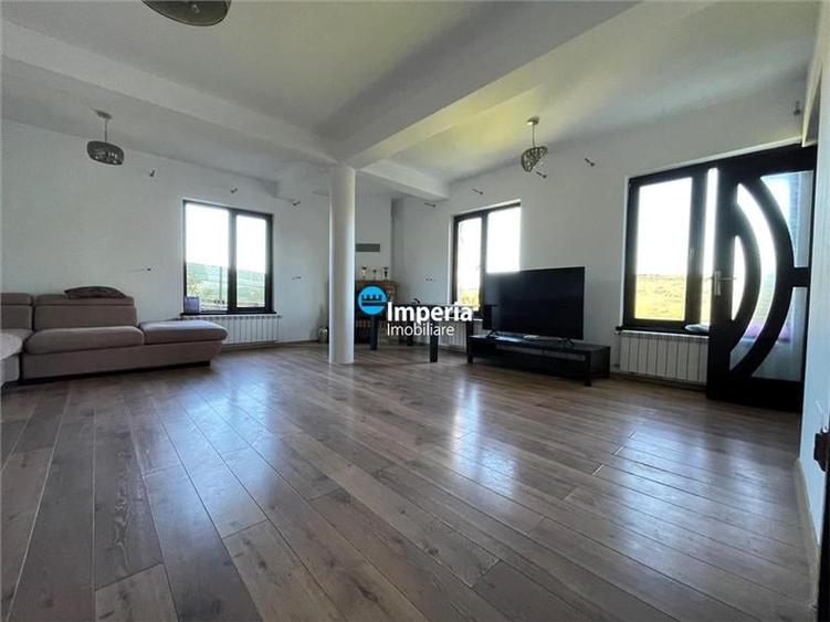 Casa tip duplex de inchiriat ,550 mp curte,piscina,beci,foisor Rediu Breazu - 6