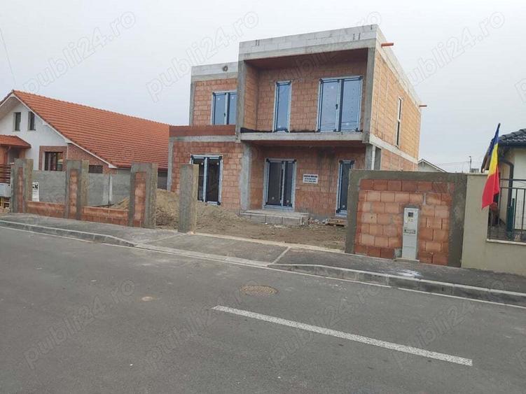 vand casa tip mediteranean in Oradea cartierul Grigorescu aproape de magazinul profi si Cidan - 1