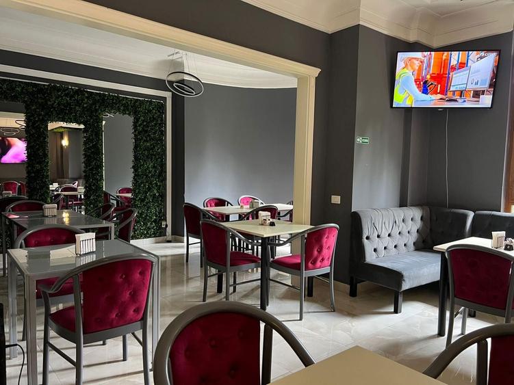 Cafenea pub central Bacau - 6