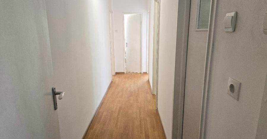Vand sau inchiriez apartament 4 camere in Deva, Pieta Centrala, et. 3 - 5