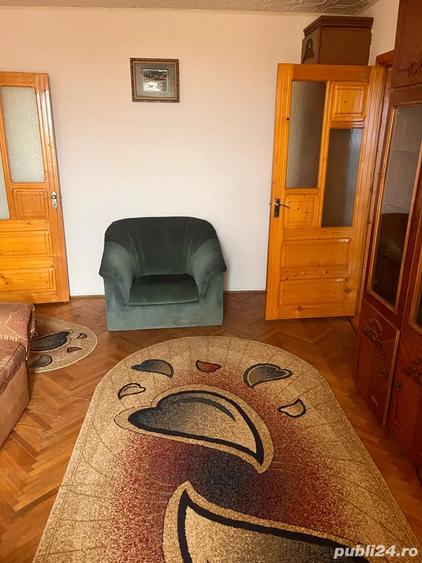 inchiriez apartament 2 camere zona Dunarea,et4 - 6